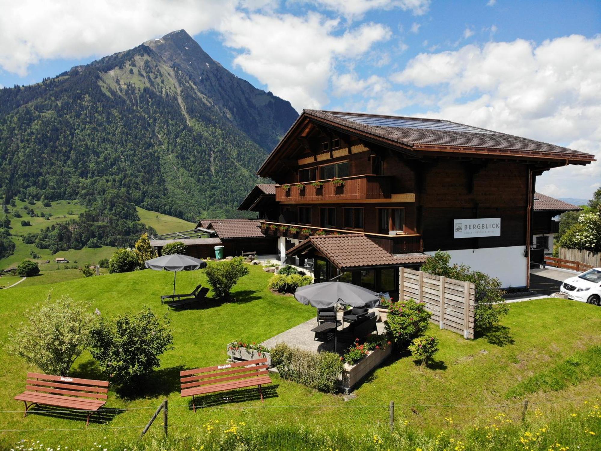 Bergblick Lodge - 3 Sterne Garni - Neueroeffnung Aeschi Bei Spiez Exterior photo