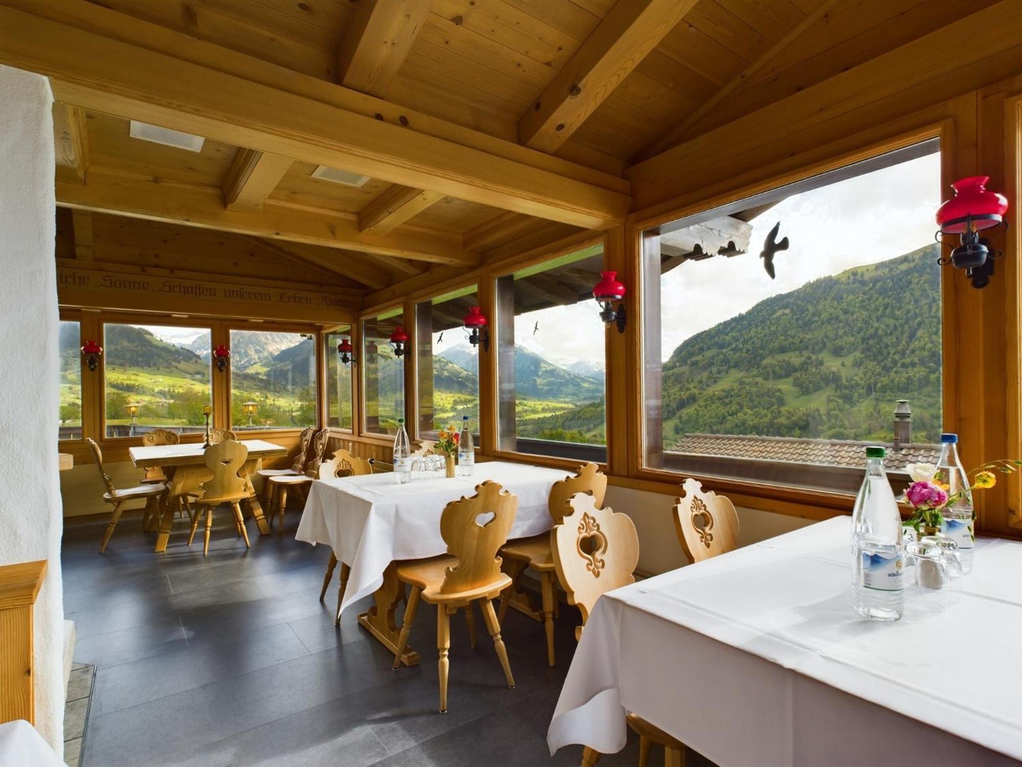 Bergblick Lodge - 3 Sterne Garni - Neueroeffnung Aeschi Bei Spiez Exterior photo