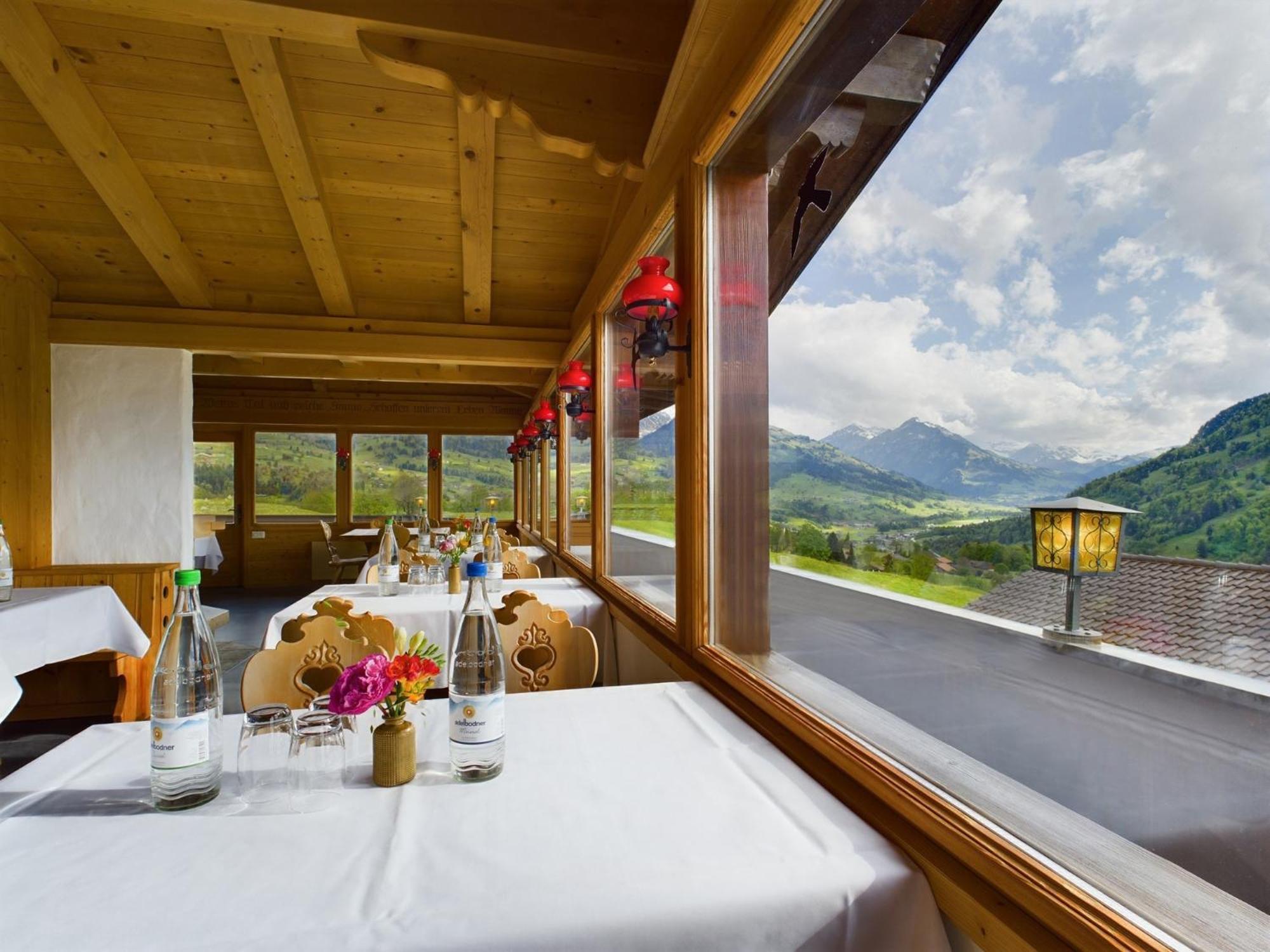 Bergblick Lodge - 3 Sterne Garni - Neueroeffnung Aeschi Bei Spiez Exterior photo