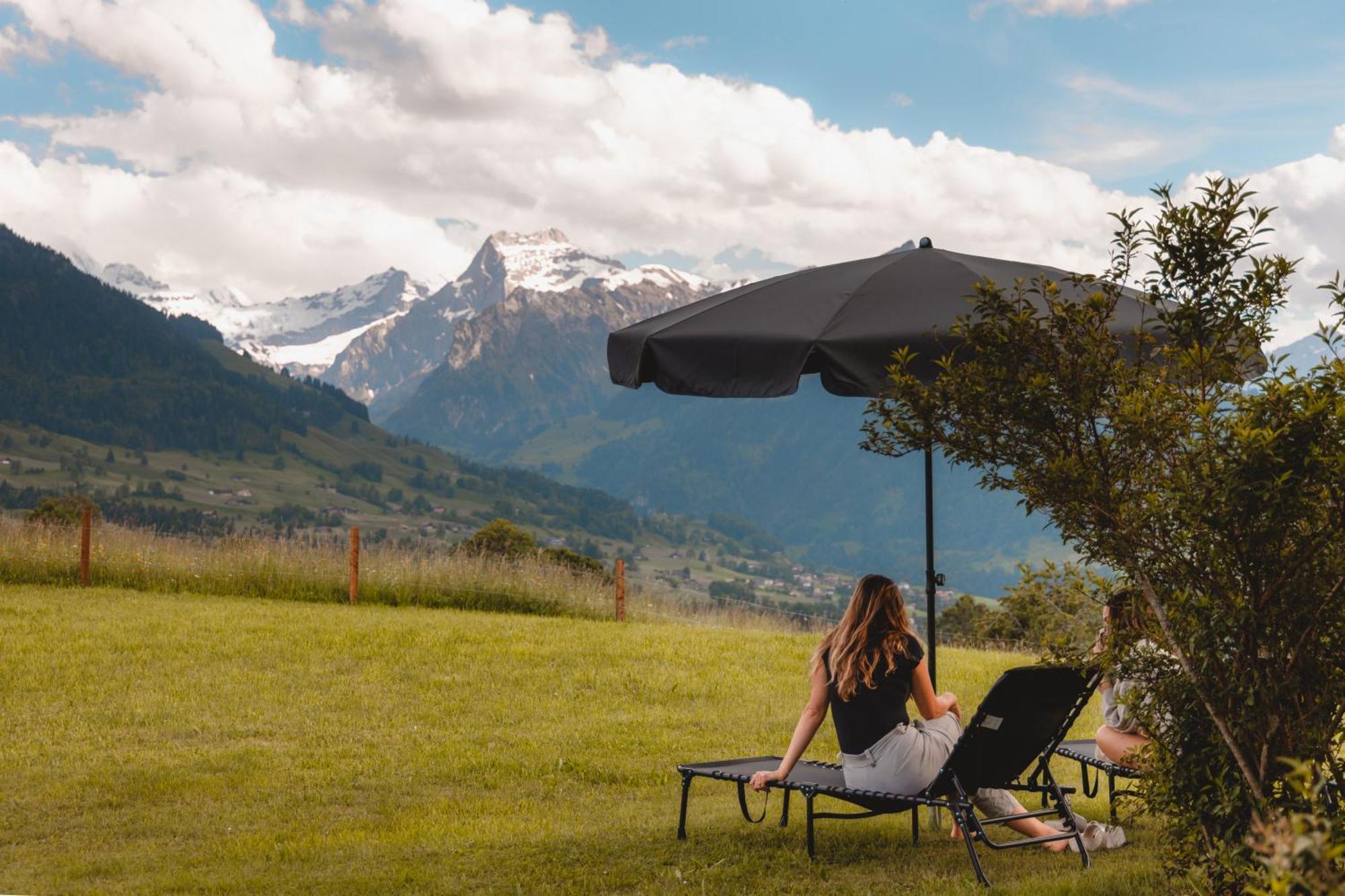 Bergblick Lodge - 3 Sterne Garni - Neueroeffnung Aeschi Bei Spiez Exterior photo